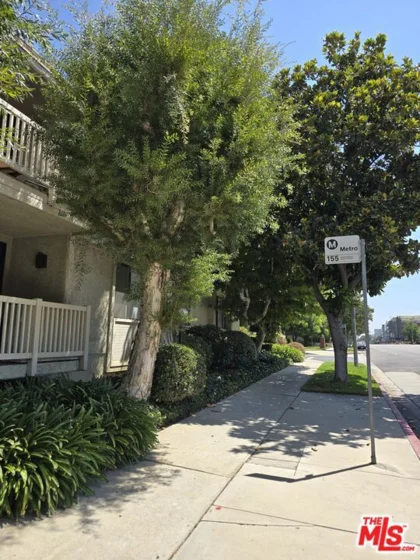 14315 Riverside Drive #105 photo 19