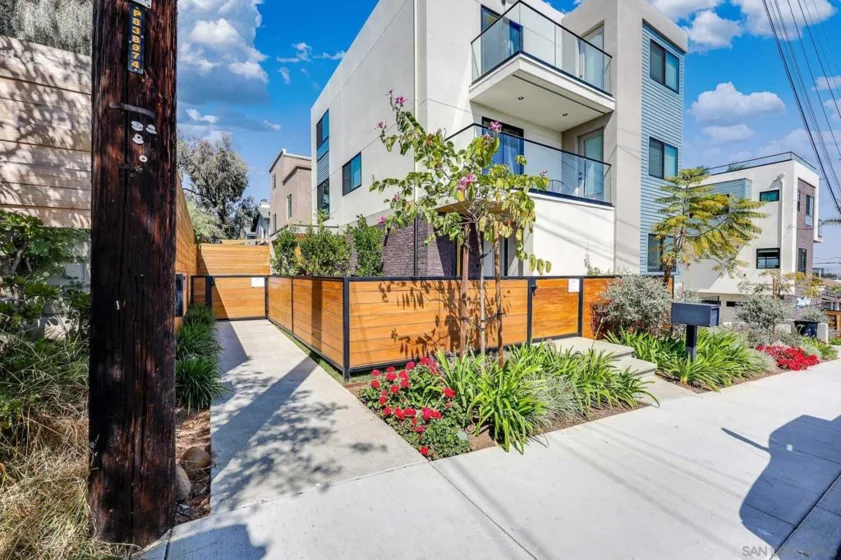 2124 San Clemente Street photo 29