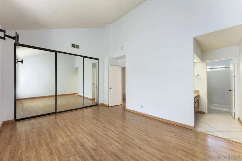 1415 Summit Drive photo 10