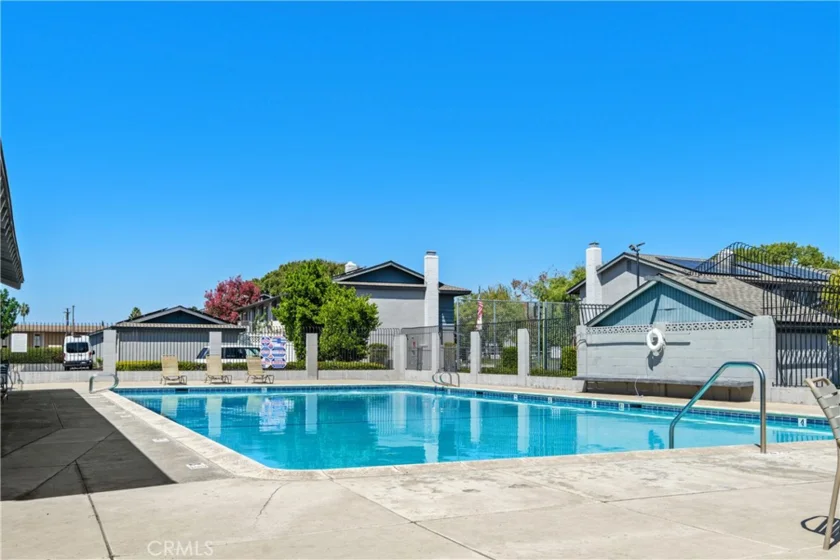 14645 Red Hill photo 8