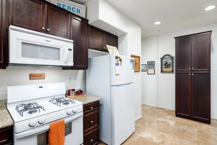 27494 Hazelhurst Street #2 photo 7
