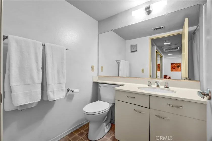 35 Linden Ave Unit 304 photo 32