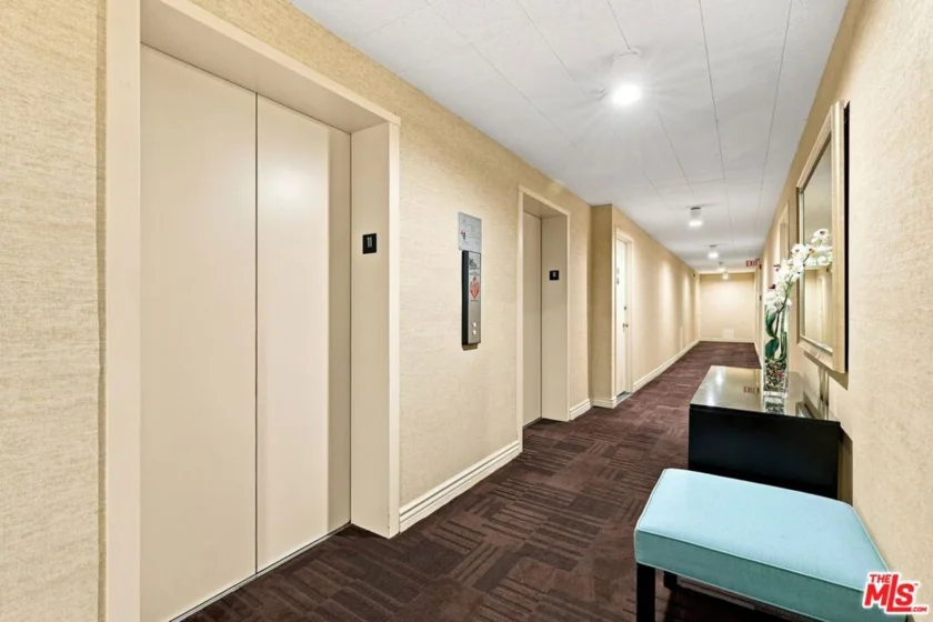 4411 Los Feliz Boulevard #1104 photo 7