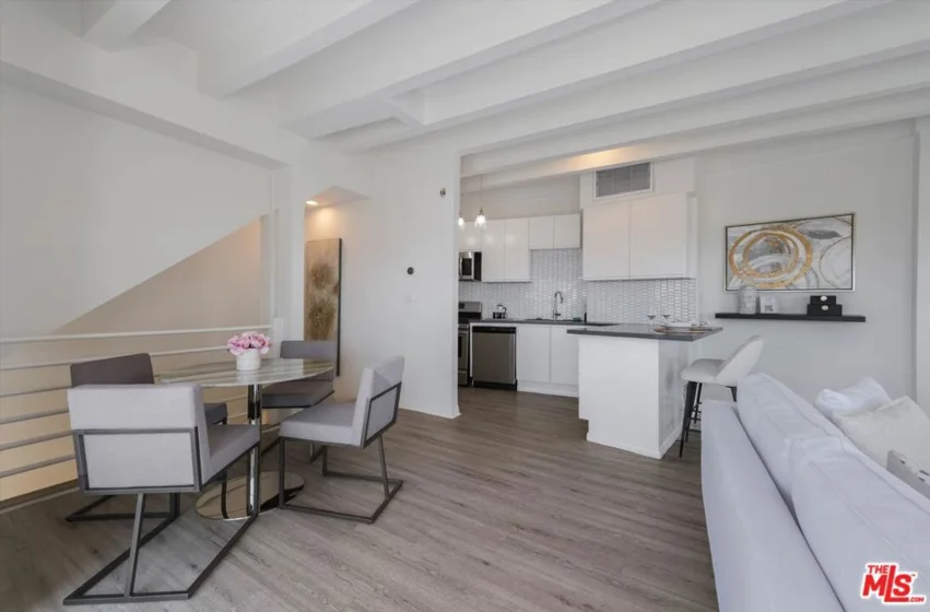 245 Hollister Avenue #1 photo 6