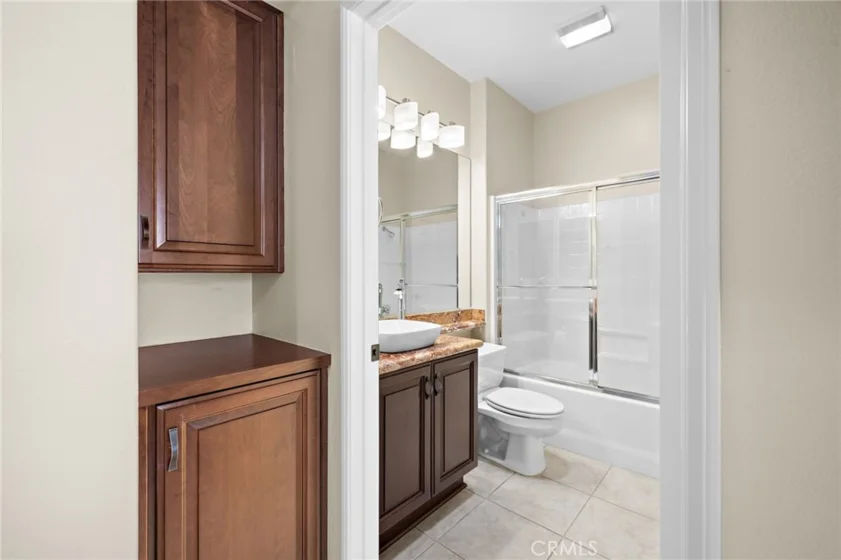 21734 San Leandro photo 13