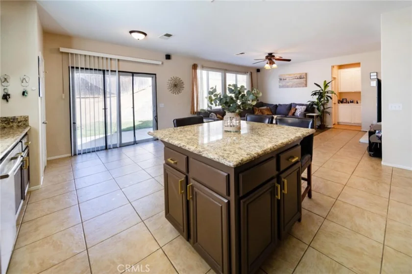 36673 Lynwood photo 13