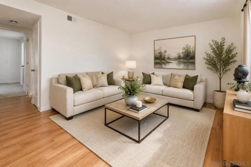 526 Calle Montecito #140 photo 5