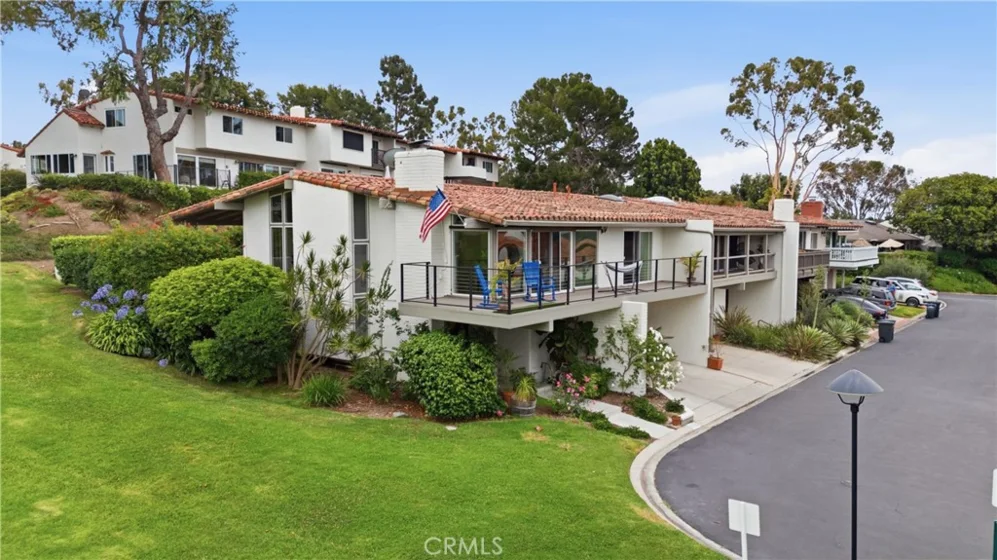 2026 Avenida Chico photo 1