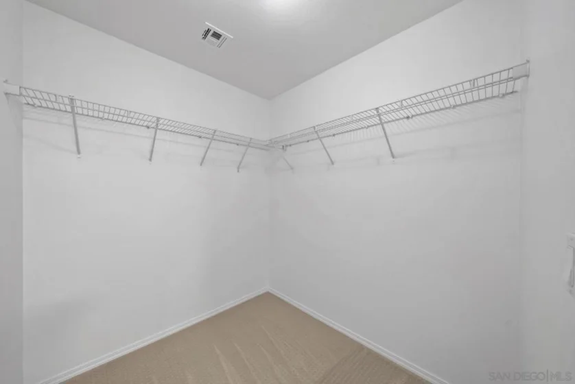 5422 Zeil Place photo 11