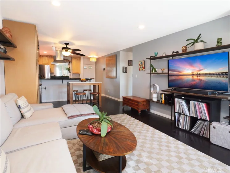 453 Almond Avenue #6 photo 6