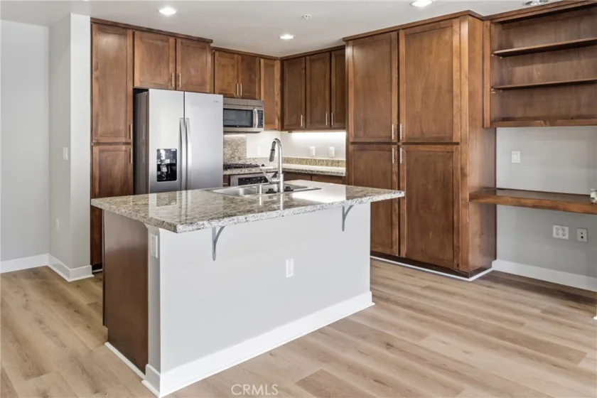 21301 Erwin Street #511 photo 6