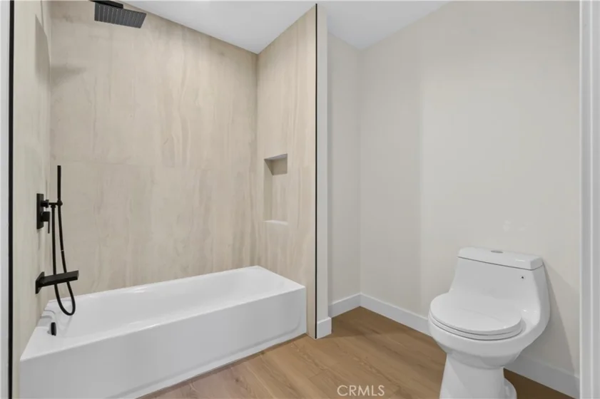 15455 Sherman photo 13