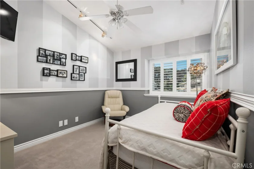 26946 Orchid photo 18