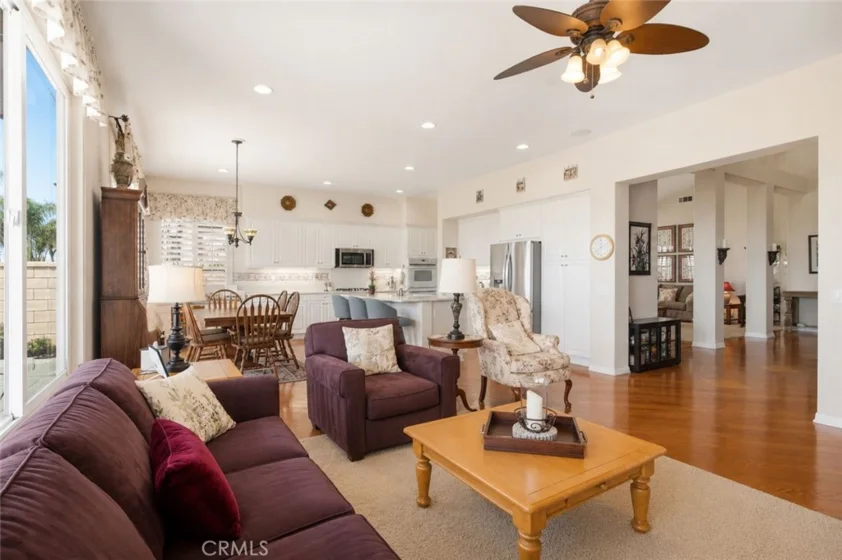 35777 Abelia Street photo 10