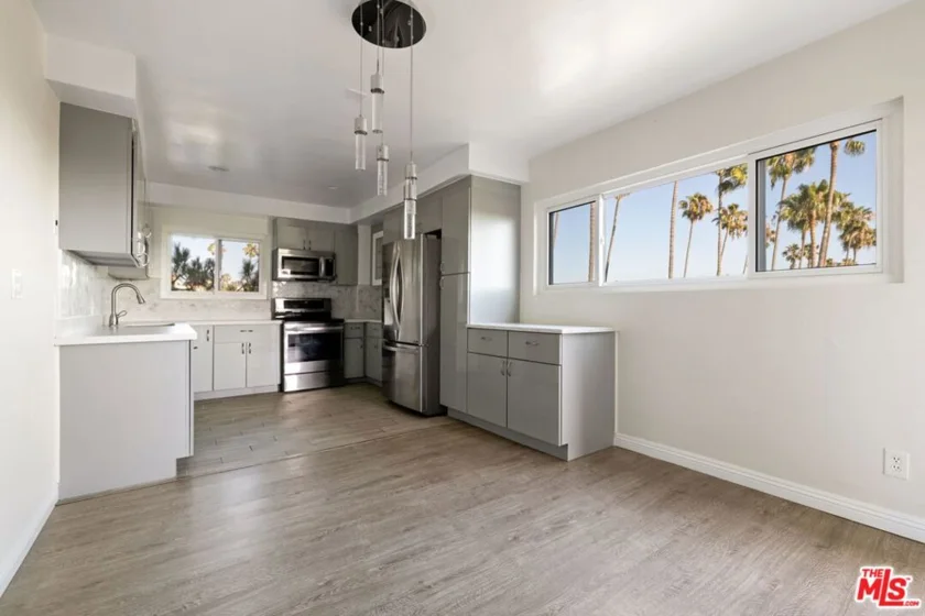7560 Hollywood Boulevard #309 photo 6
