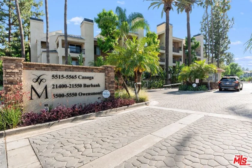 5515 Canoga Avenue #220 photo 26
