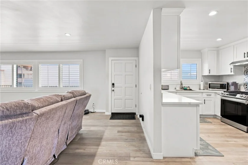 5354 Lindley Avenue #209 photo 7
