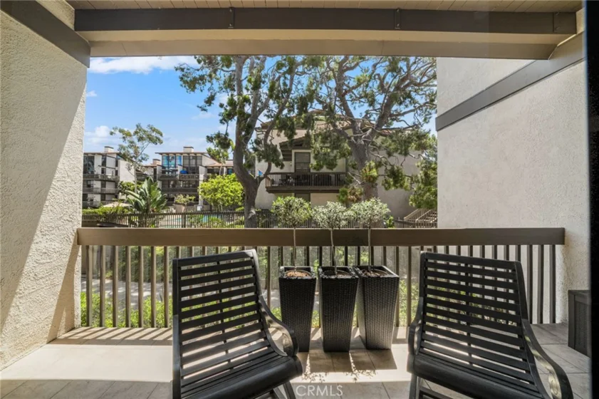 6112 N Marina Pacifica photo 19