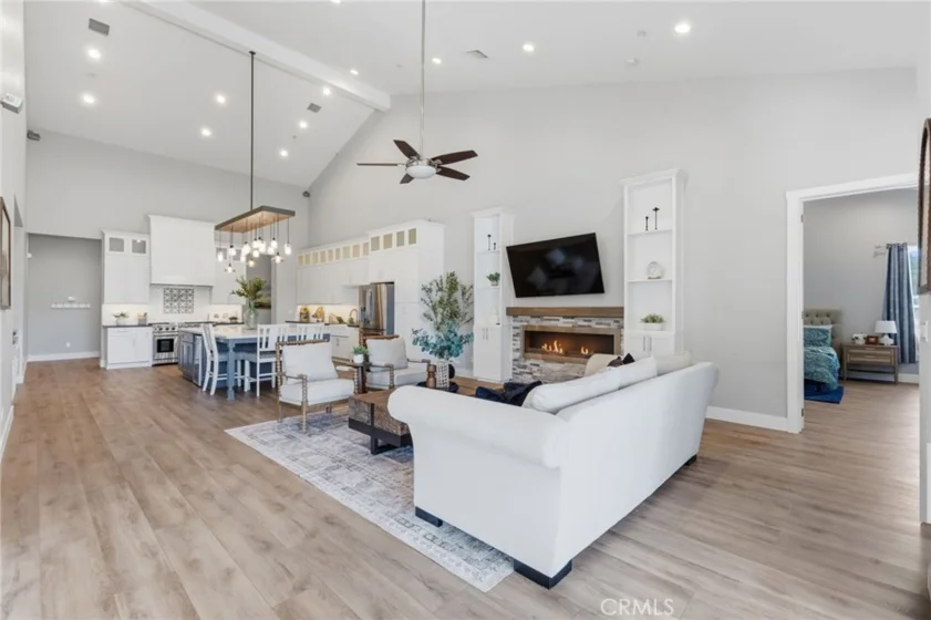 24940 Hayes photo 22