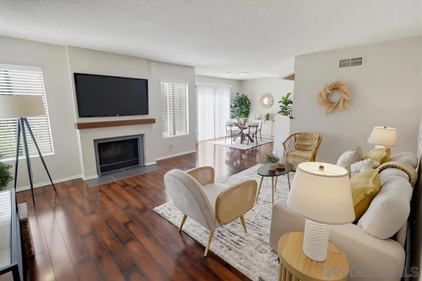 8391 Suntree Place photo 24