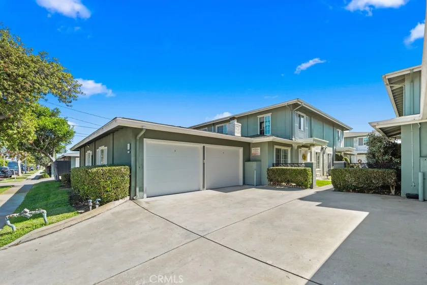 1845 Anaheim Avenue #7D photo 1
