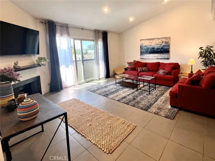 5500 Lindley Avenue #202 photo 1