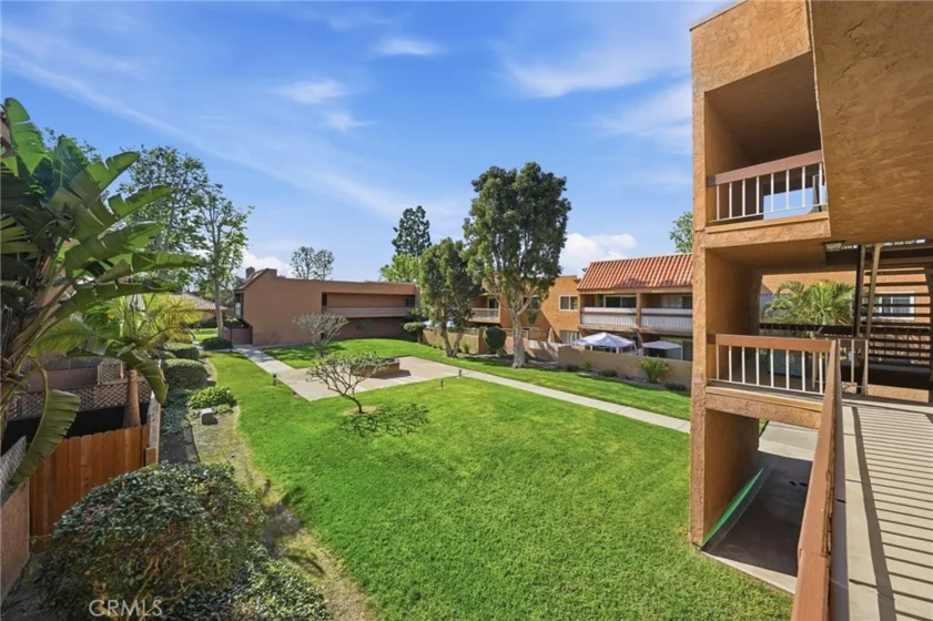 6600 Warner #205 photo 27
