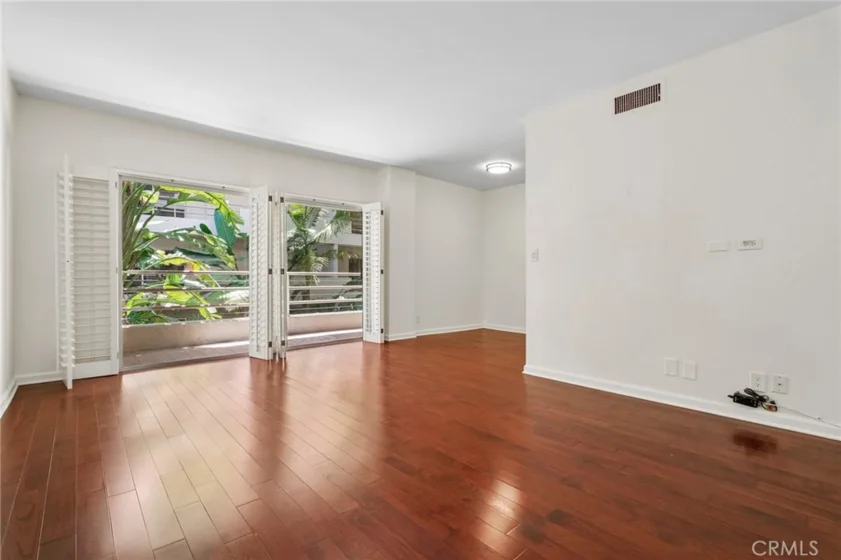 1131 Alta Loma photo 24