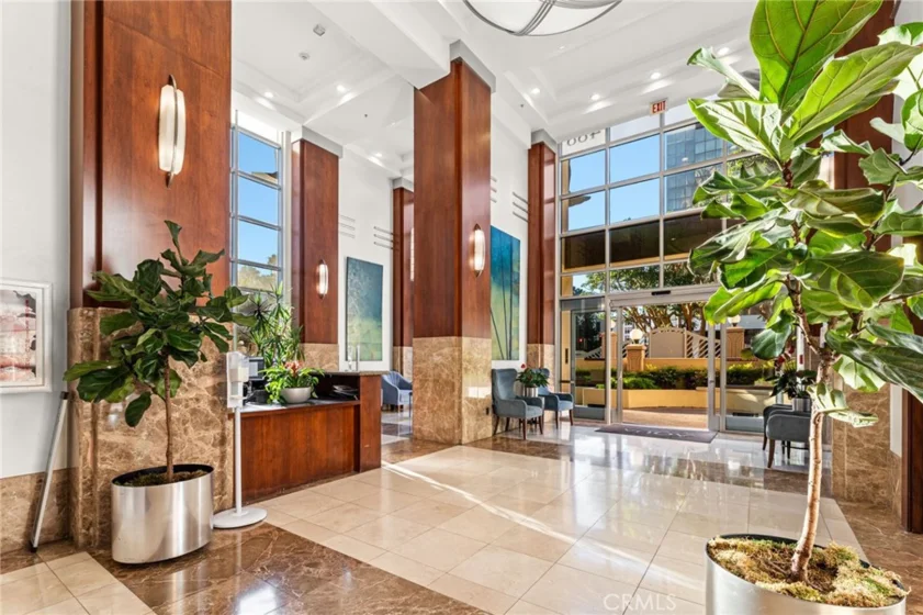 488 E Ocean #809 photo 39