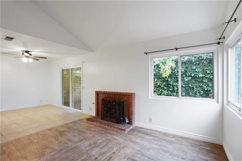 1676 Sumac photo 9