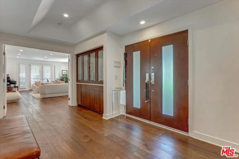 148 S Crescent Drive #101 photo 3