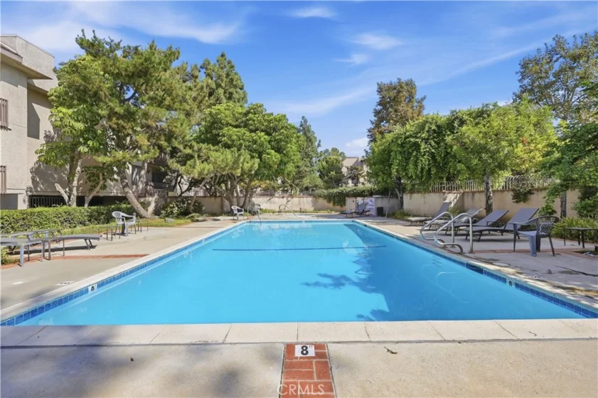 15207 Magnolia Boulevard #119 photo 32