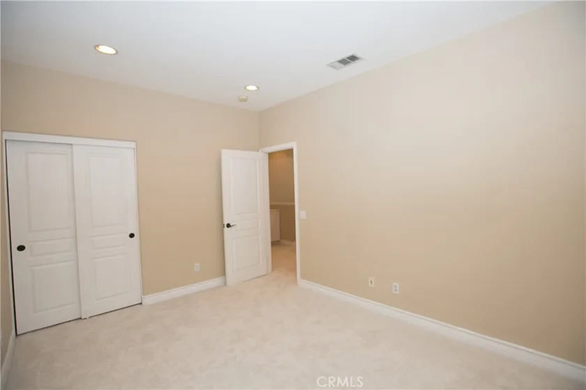 129 Chantilly photo 37