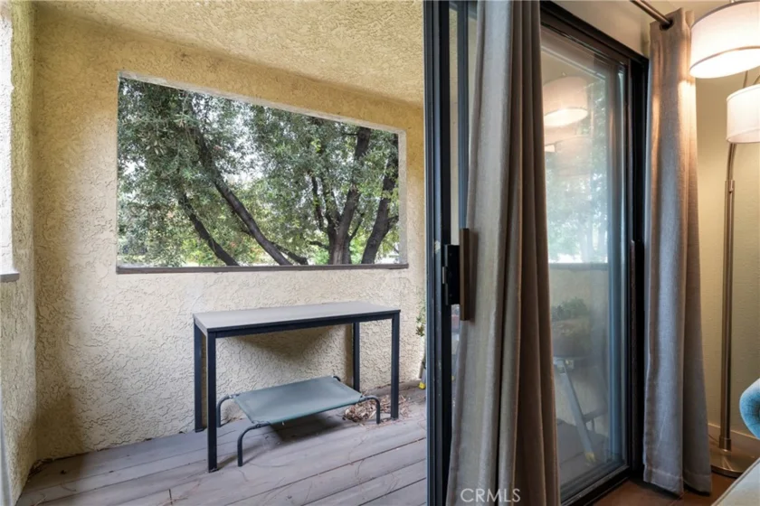 1114 W Blaine #204 photo 31