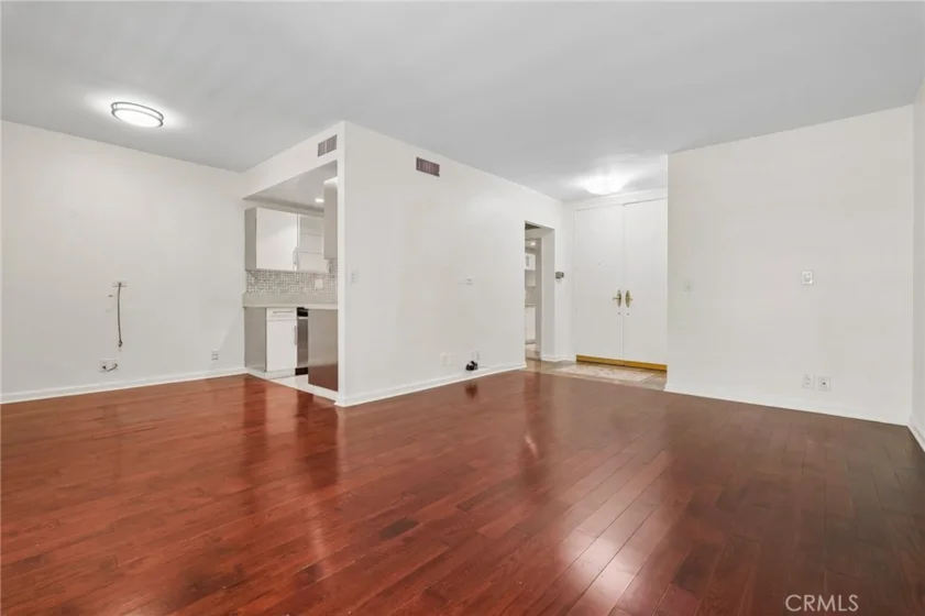 1131 Alta Loma photo 27