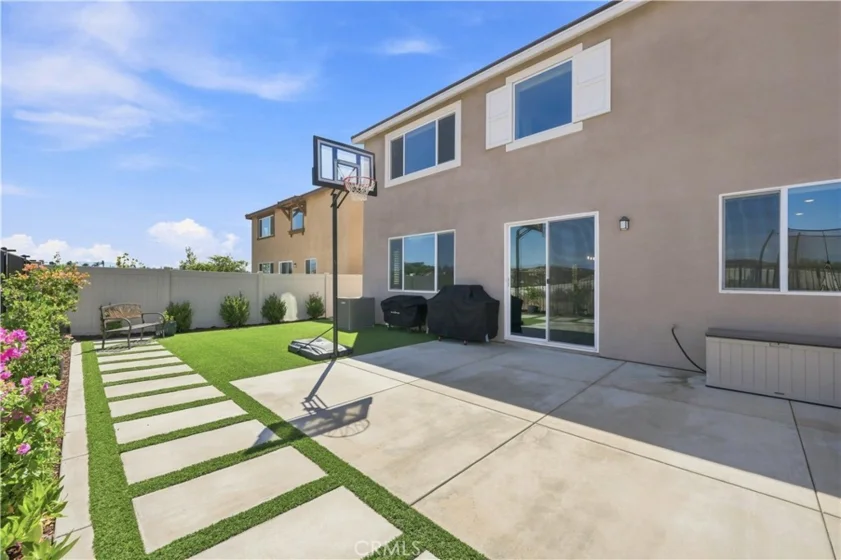 30108 Arroyo Springs photo 34