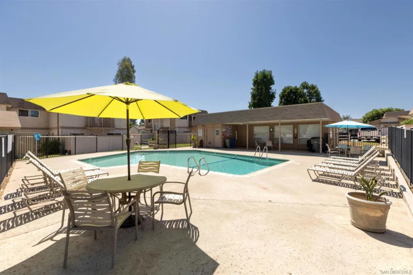 10331 Santana Ranch Drive photo 25