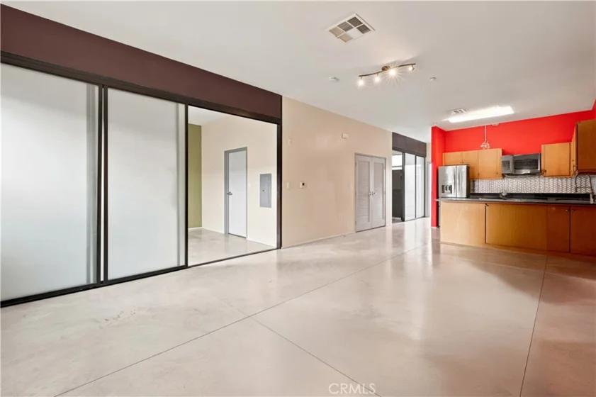 435 W Center Street #405 photo 9