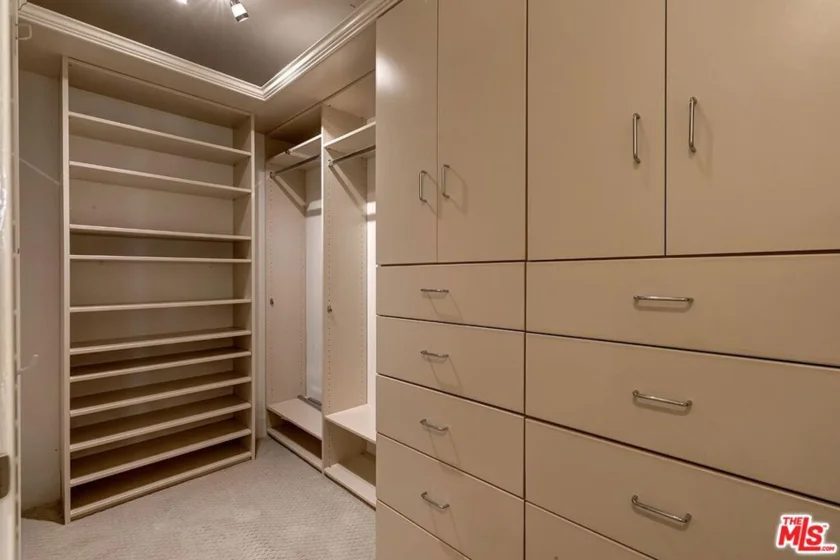 10350 Wilshire Boulevard #1102 photo 20