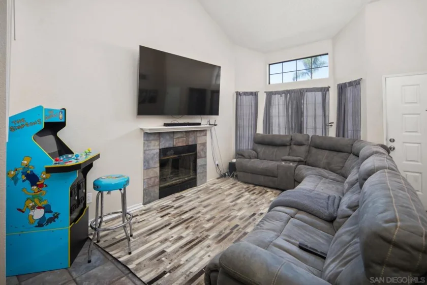 39782 Knollridge Drive photo