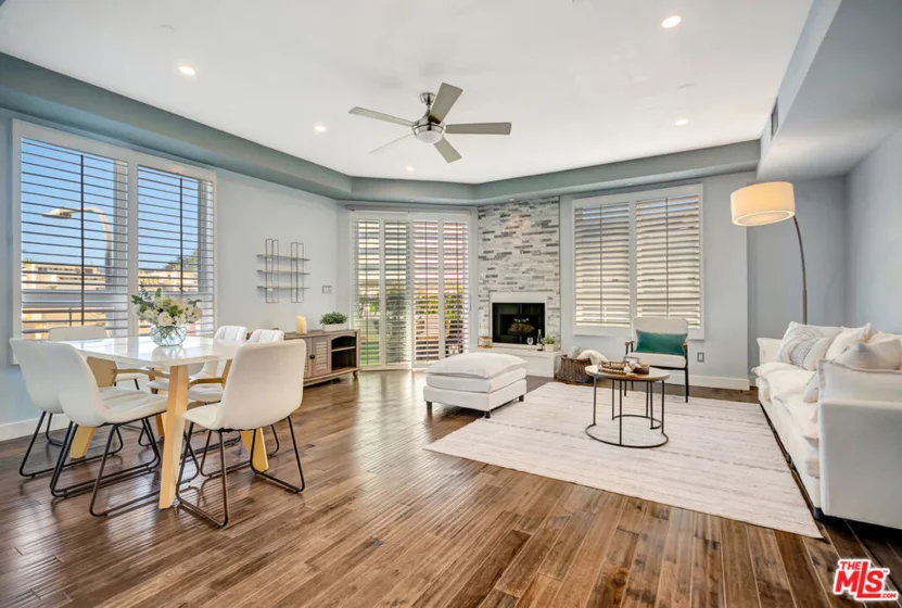12222 Wilshire Boulevard #411 photo 1