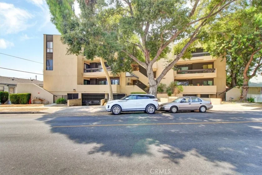 2121 Scott Road #306 photo 1