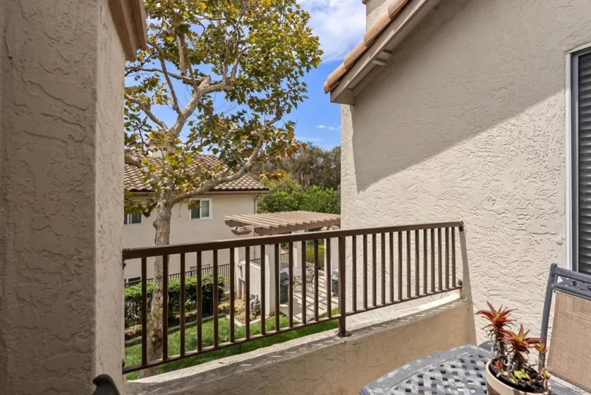 7439 Altiva Place photo 16