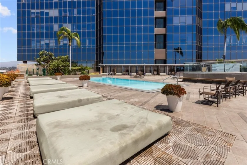 1100 Wilshire Boulevard #1812 photo 38