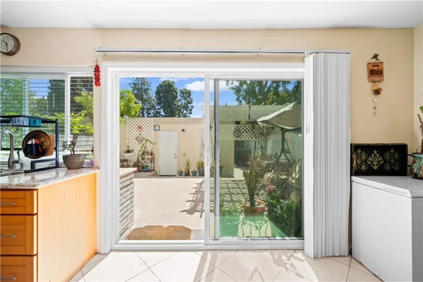 12839 Newhope Street photo 20