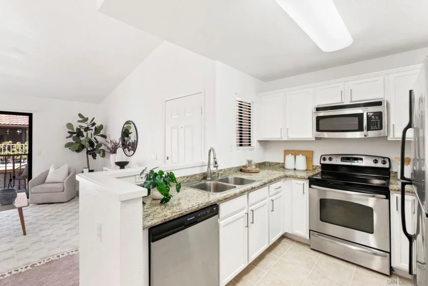 12190 Cuyamaca College Dr E #1106 photo 6