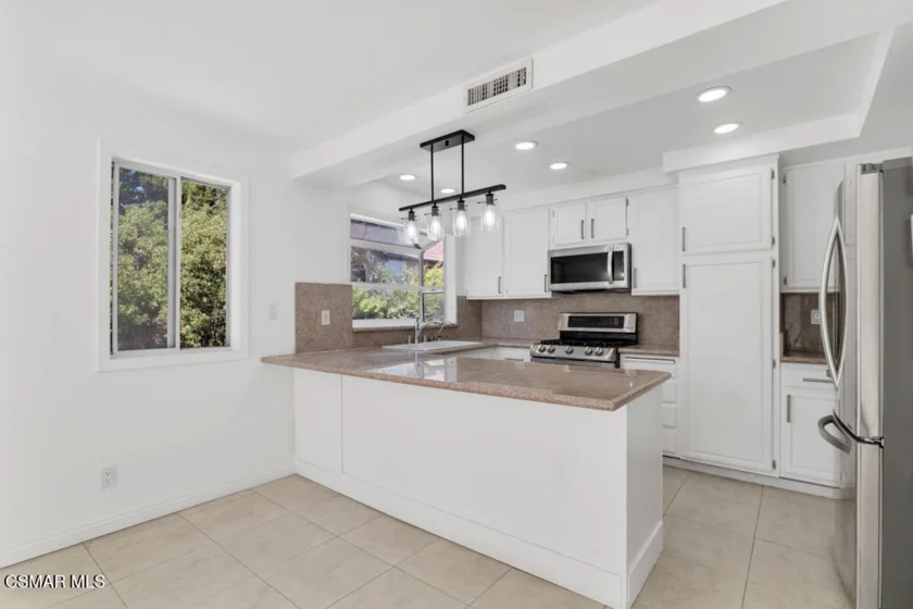 23767 Burbank Boulevard photo 14