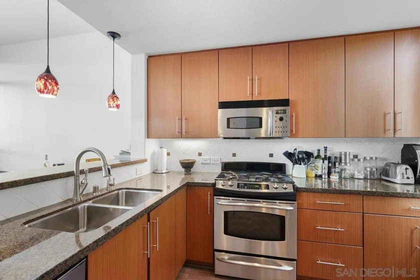 325 7th Avenue #211 photo 4