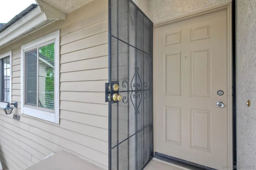 10910 Summerdale Way #340 photo 4