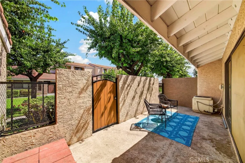 6273 Lincoln photo 4